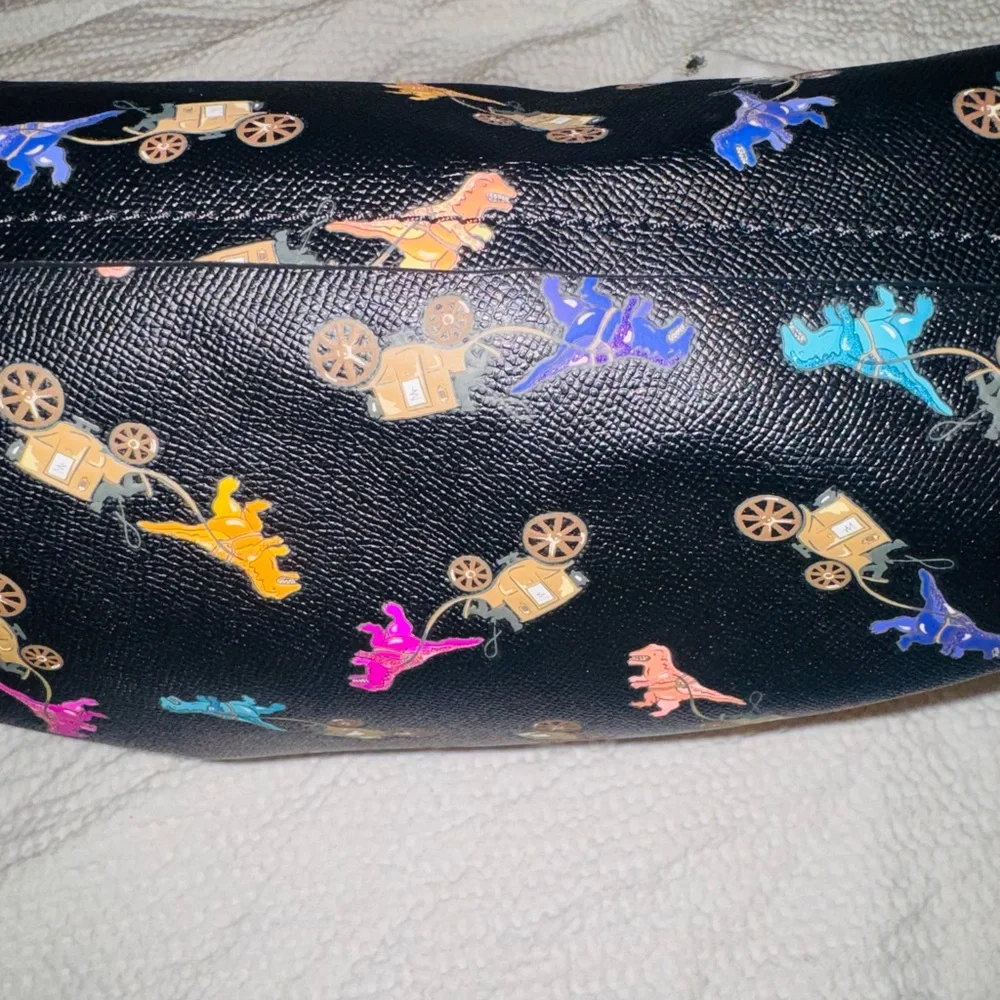 COACH REXY & CARRIAGE  BLACK/MULTI LEATHER repeat Glitter tote. Rare! - Picture 3 of 15